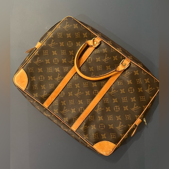 Authentic Louis Vuitton laptop bag - Picture 2 of 5